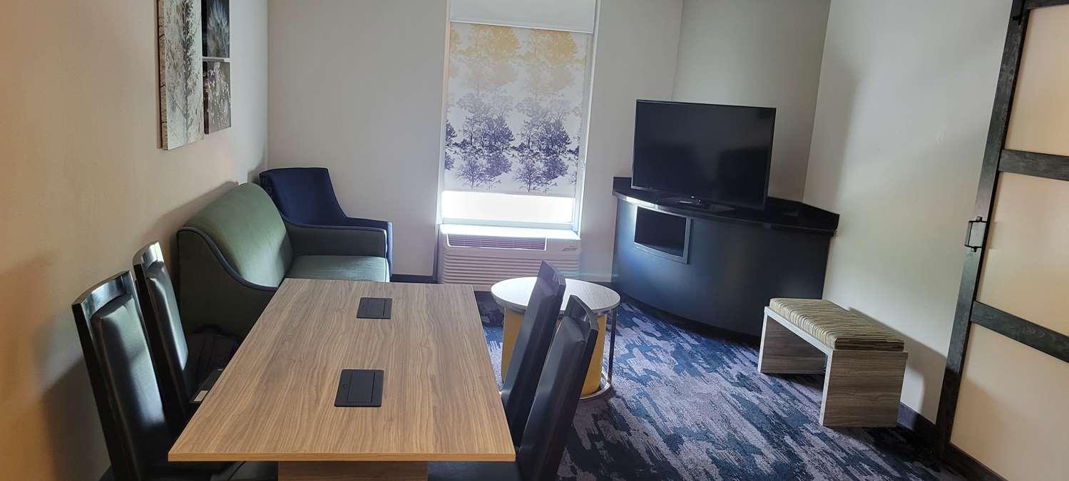 Best Western Plus Beckley Inn Extérieur photo