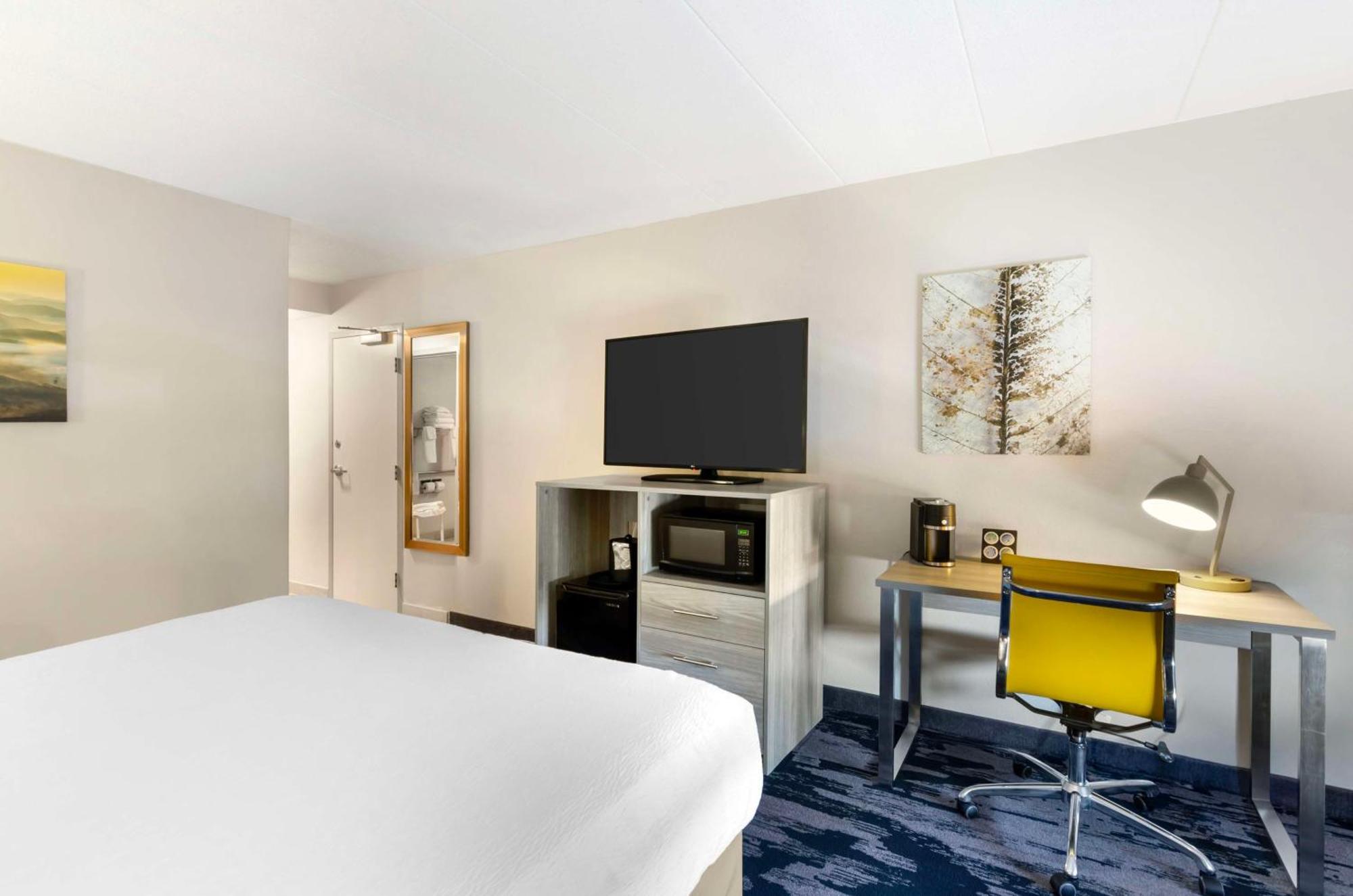 Best Western Plus Beckley Inn Extérieur photo