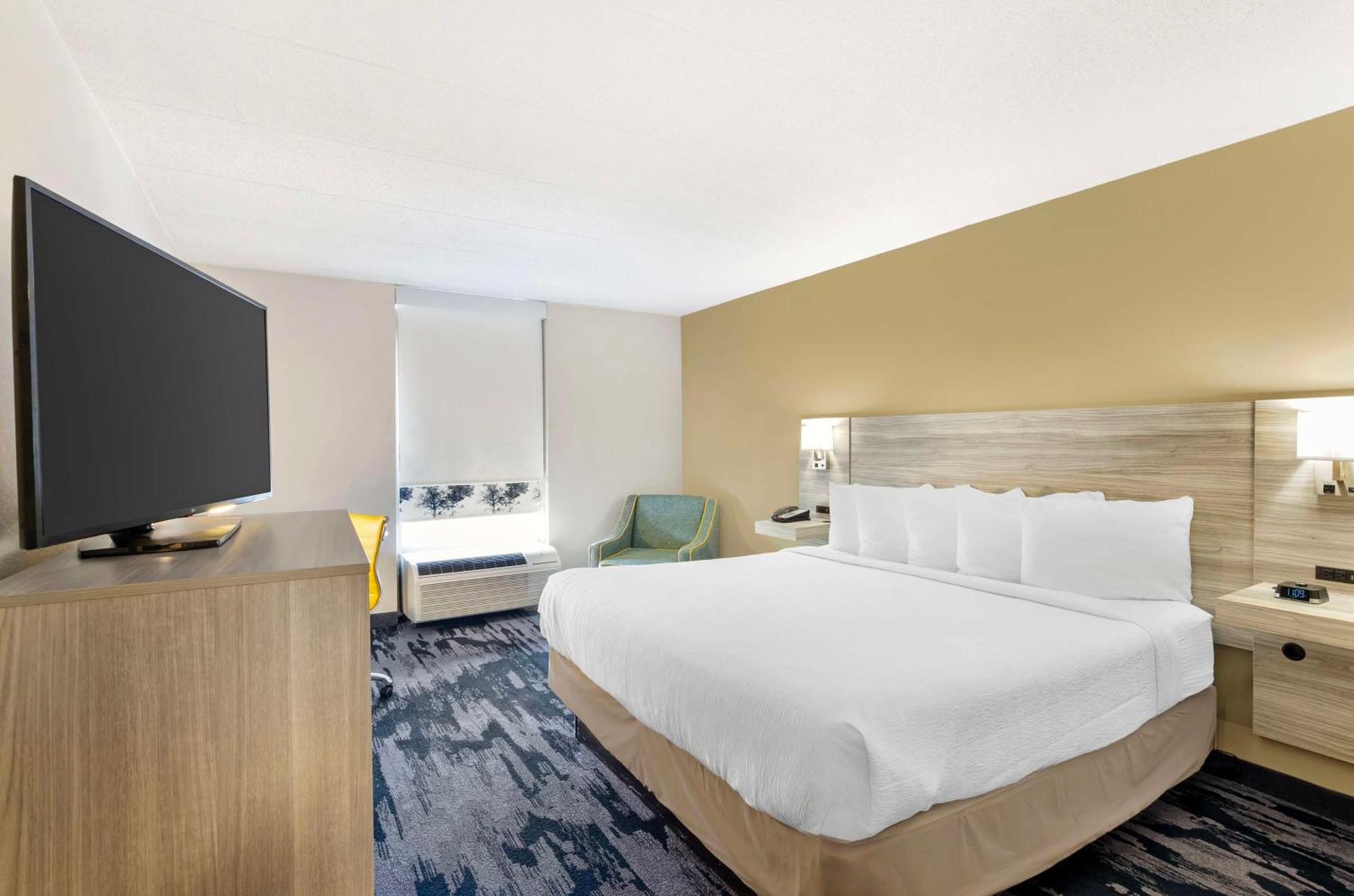 Best Western Plus Beckley Inn Extérieur photo