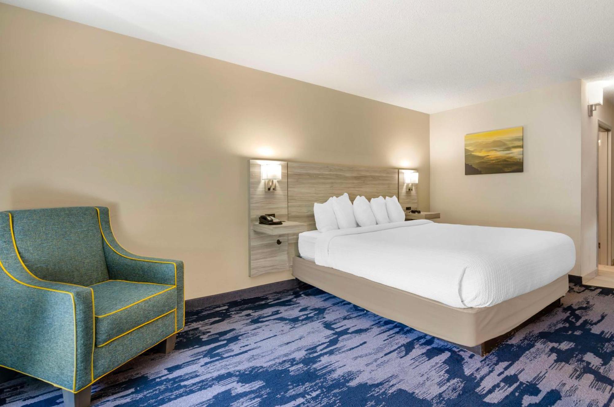Best Western Plus Beckley Inn Extérieur photo
