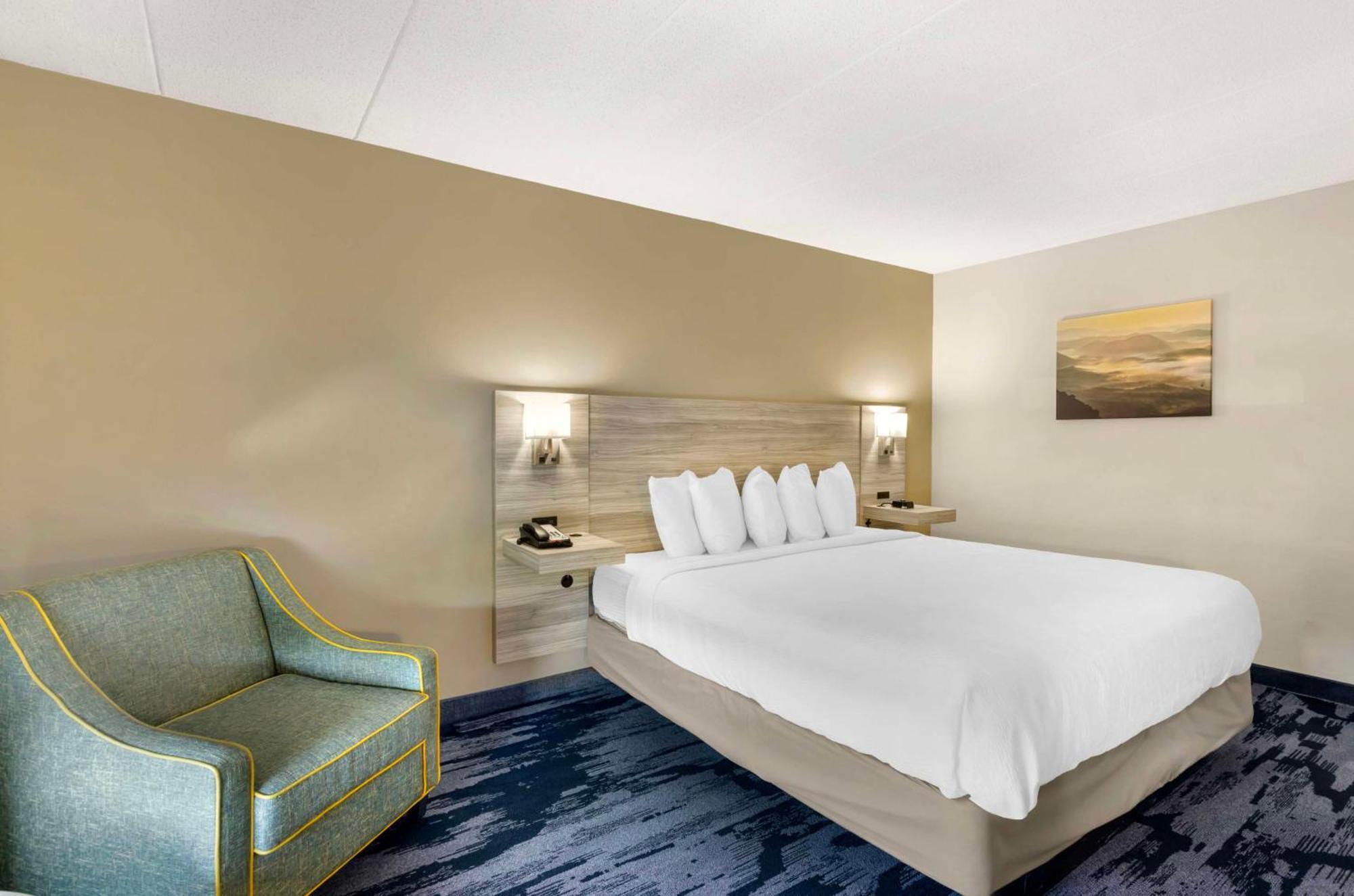 Best Western Plus Beckley Inn Extérieur photo