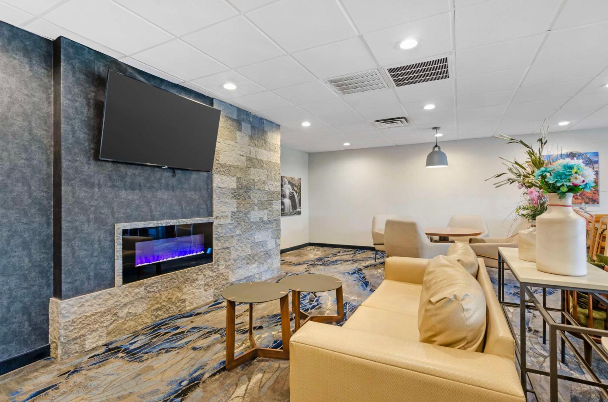 Best Western Plus Beckley Inn Extérieur photo